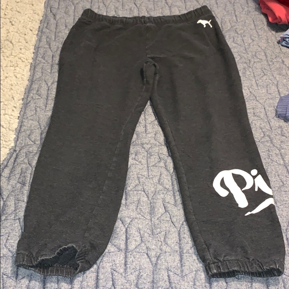 GRAY VICTORIAS SECRET PINK SWEATS